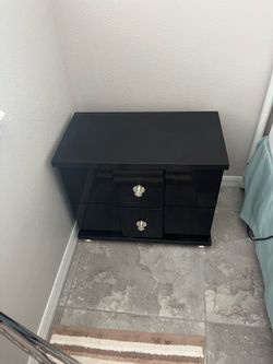 Modern Black 2 Drawer Nightstand / End Table