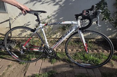 Specialized Allez Elite Road Bike 52cm