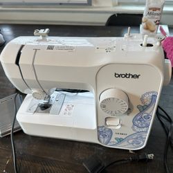 Brother Electric Sewing Machine With Accessories