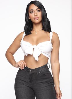 FASHION NOVA CROP TOP