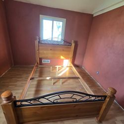 Queen Size Bedroom Set 