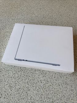Apple MacBook Air 13 inch With Carry Case