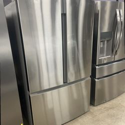 Insignia French Door Refrigerator SV