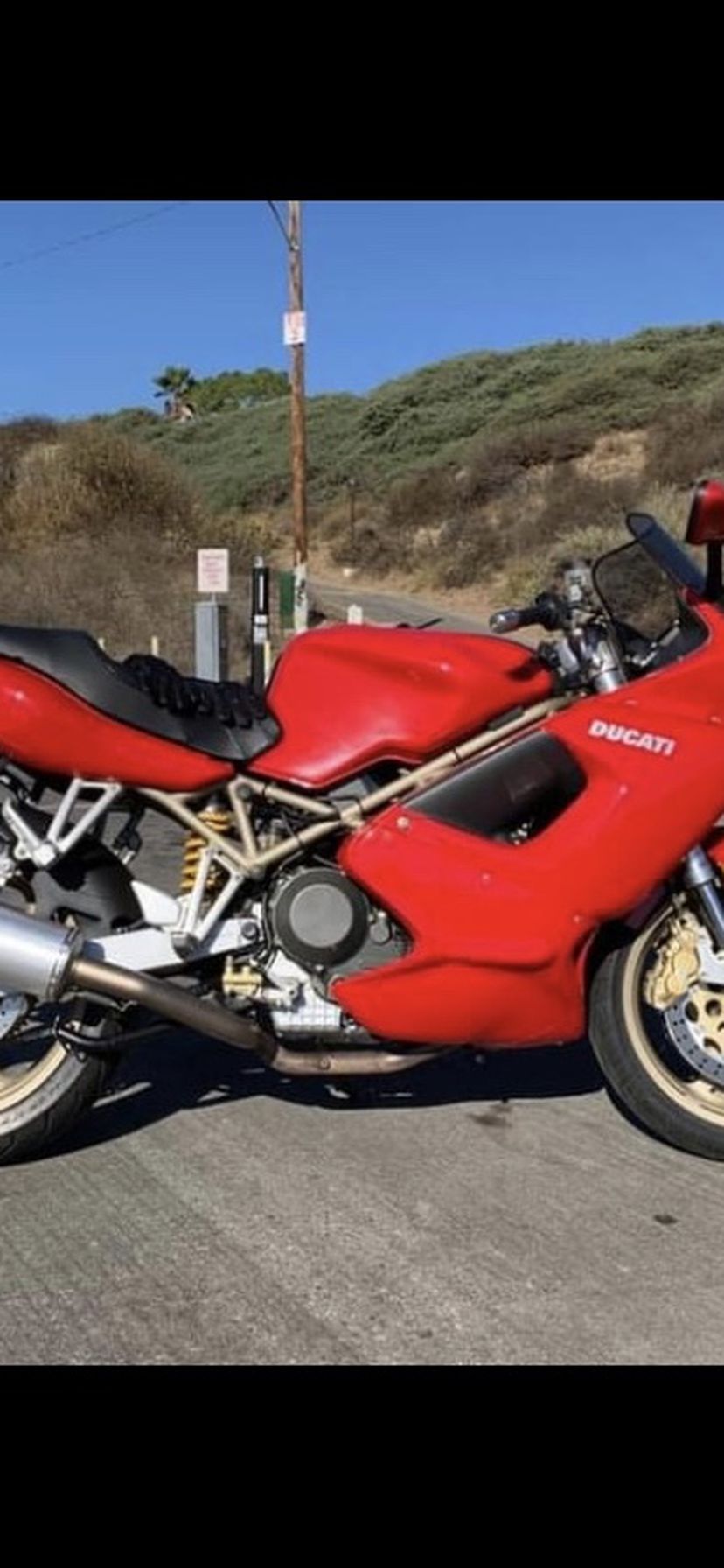 1999 Ducati st2