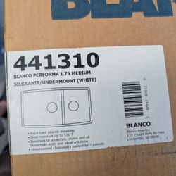 Kitchen Sink - Composite Double Sink - White 33in X 19in