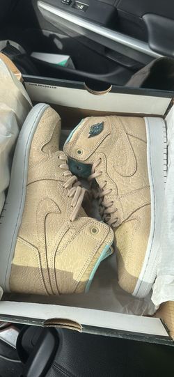 Jordan 1 high “sand dune” 9.5y