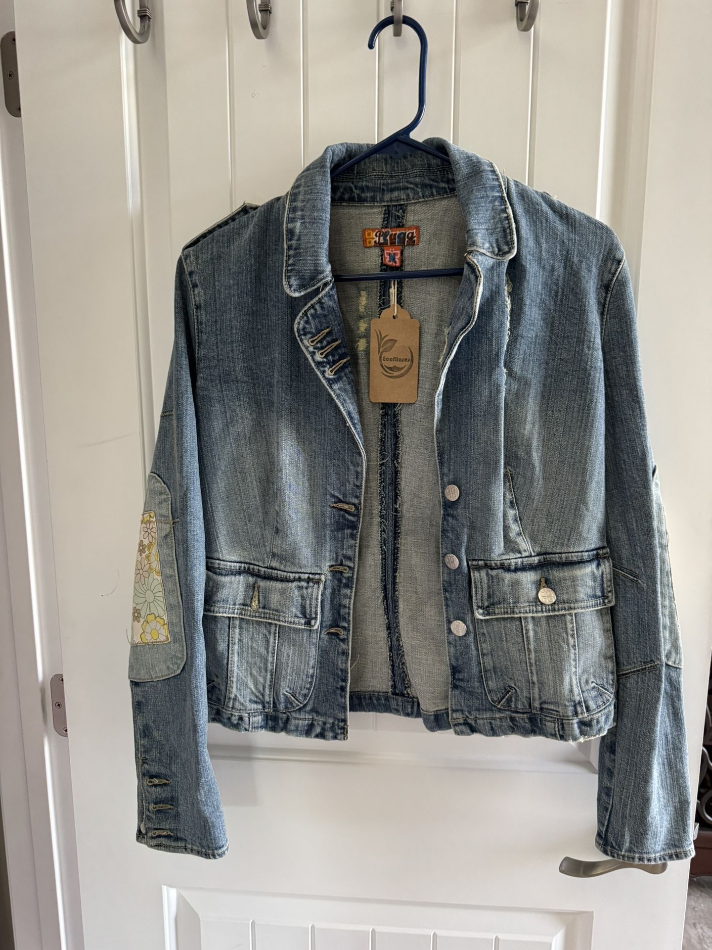 New And Rare Plugg Ecomusers Women’s distressed denim jacket with patches