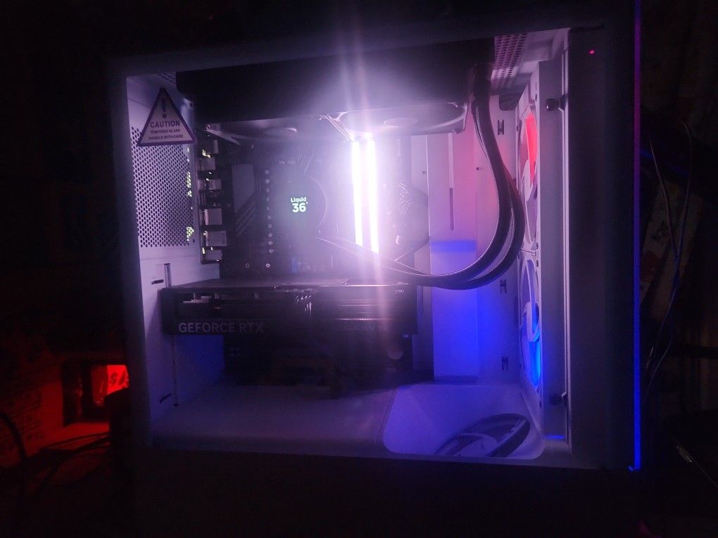 Gaming PC with RTX 4070 Ti