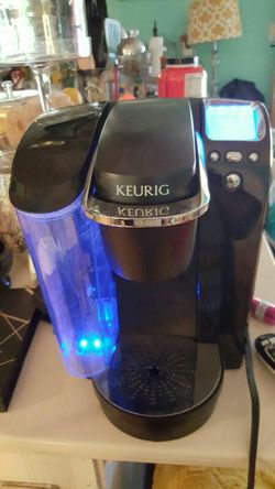 keurig platuim edition B70 Coffee Maker. ..Top of line Keurig!!...Awesome machine!..look online what they are going for. ..prices from $300- $800
