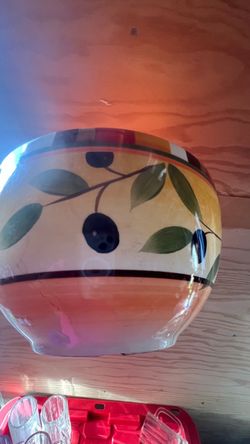 Serving bowl