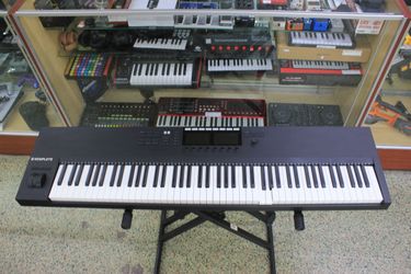 (AS IS) Native Instruments Komplete Kontrol S88 MK2 Keyboard (Read Description)