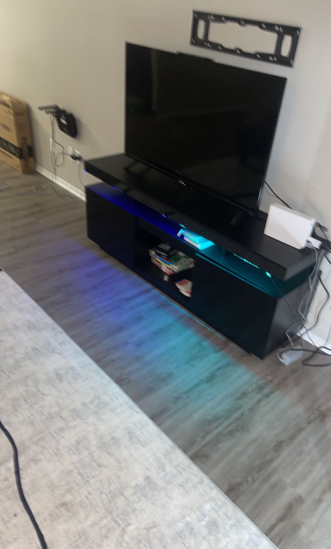 Led Tv And Table