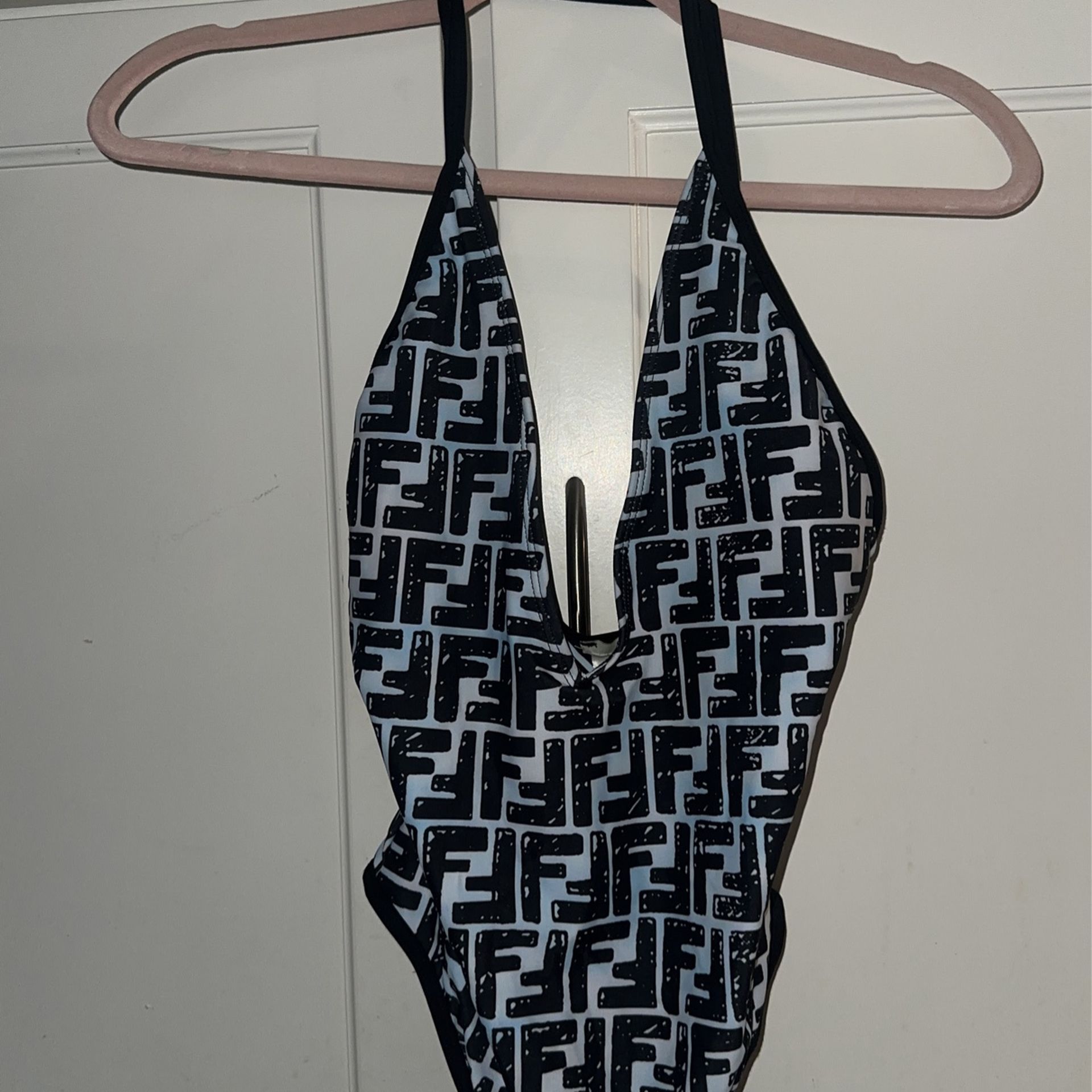 Women’s 1 Piece Bikini