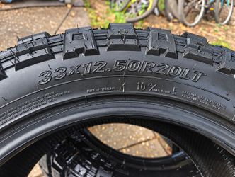 33x12.5R20 Lt RT  tires