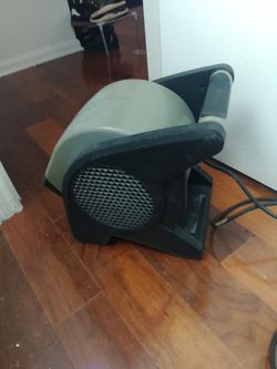 Lasko Pro Performance 12" ,3spd Pivoting Utility Fan