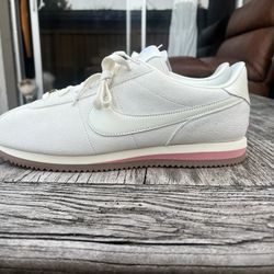 NIKE CORTEZ SHOES M12 COCONUT MILK /RED