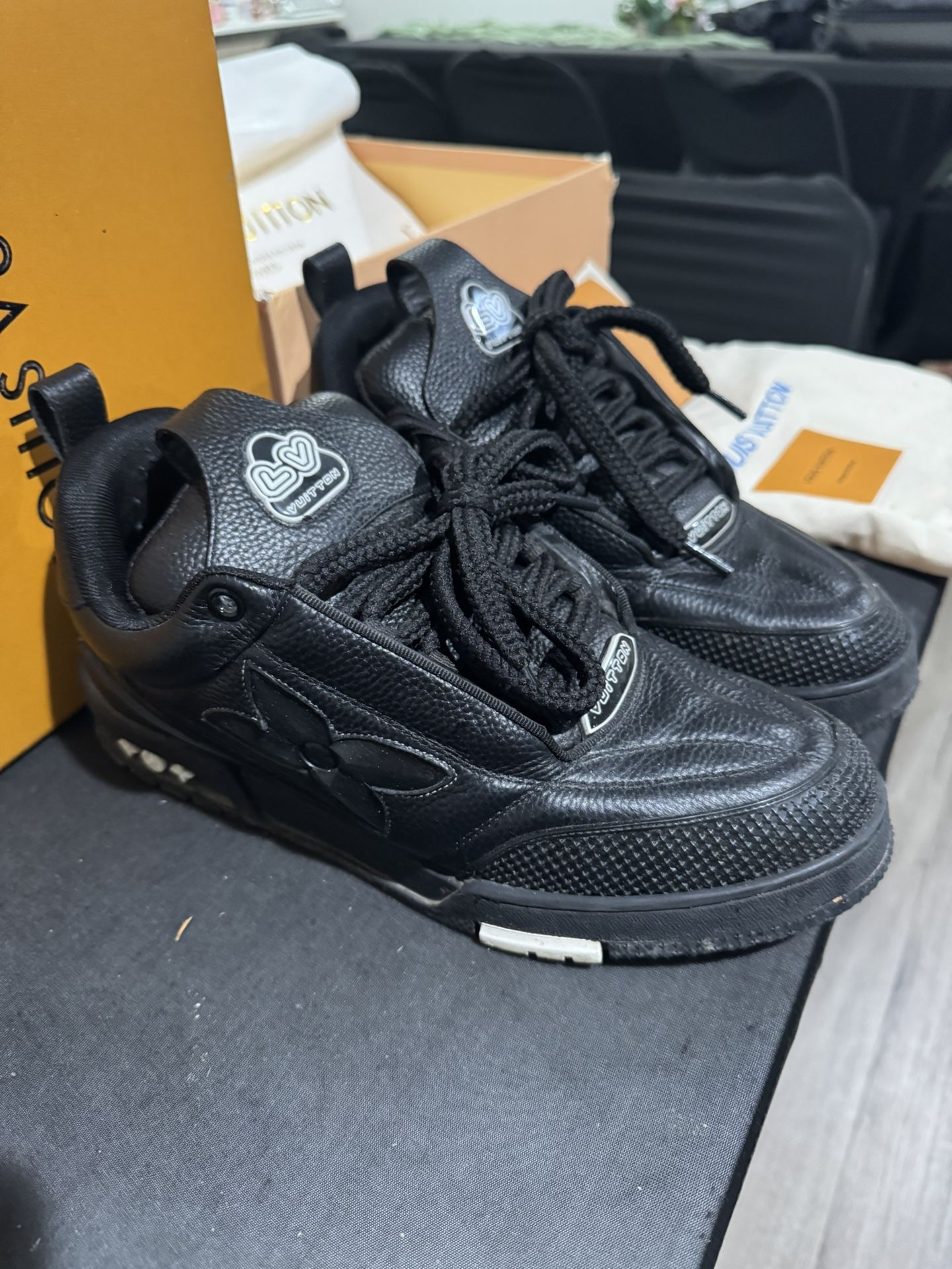 LOUIS VUITTON SHOES SIZE 11