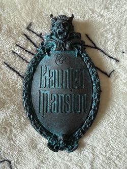 Mini Disney Haunted Mansion Decorative Plaque