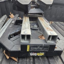 PullRite 2700 SuperGlide 5th Wheel Hitch Rated At 16K