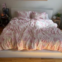 NEED GONE ASAP! SoftFrame King Bed Set