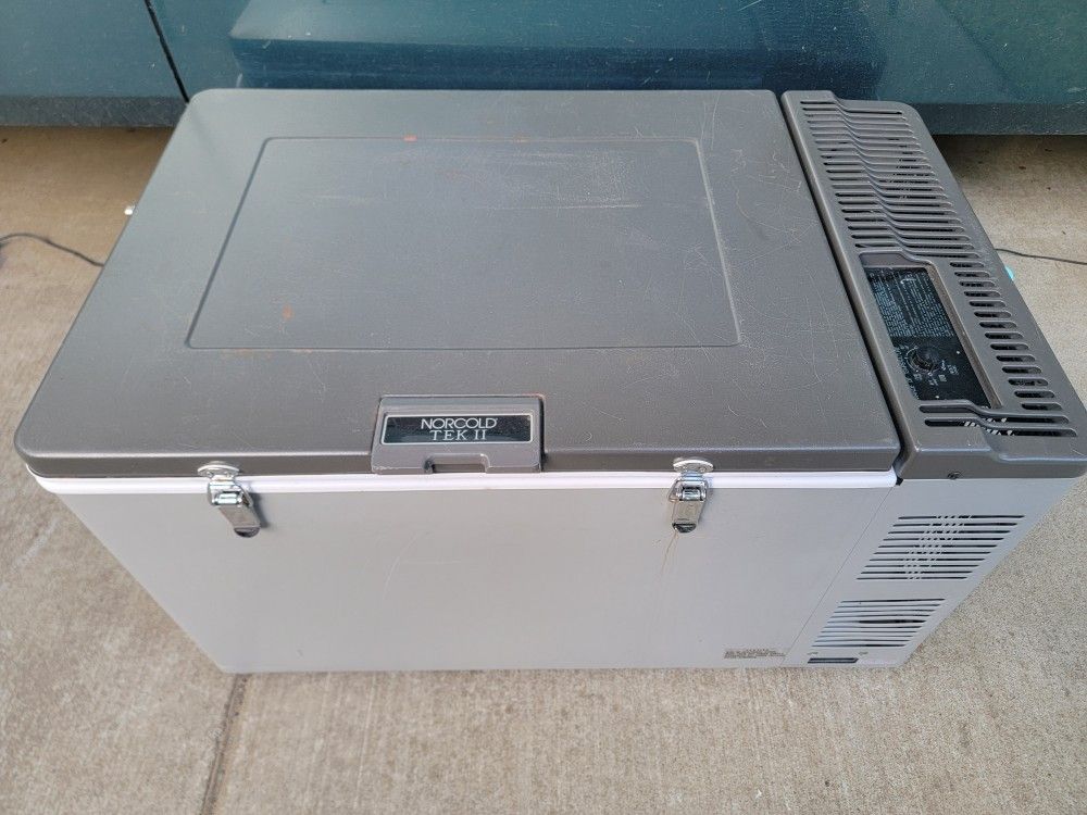 Lower Price! Norcold Tek II RV Chest Cooler/Freezer