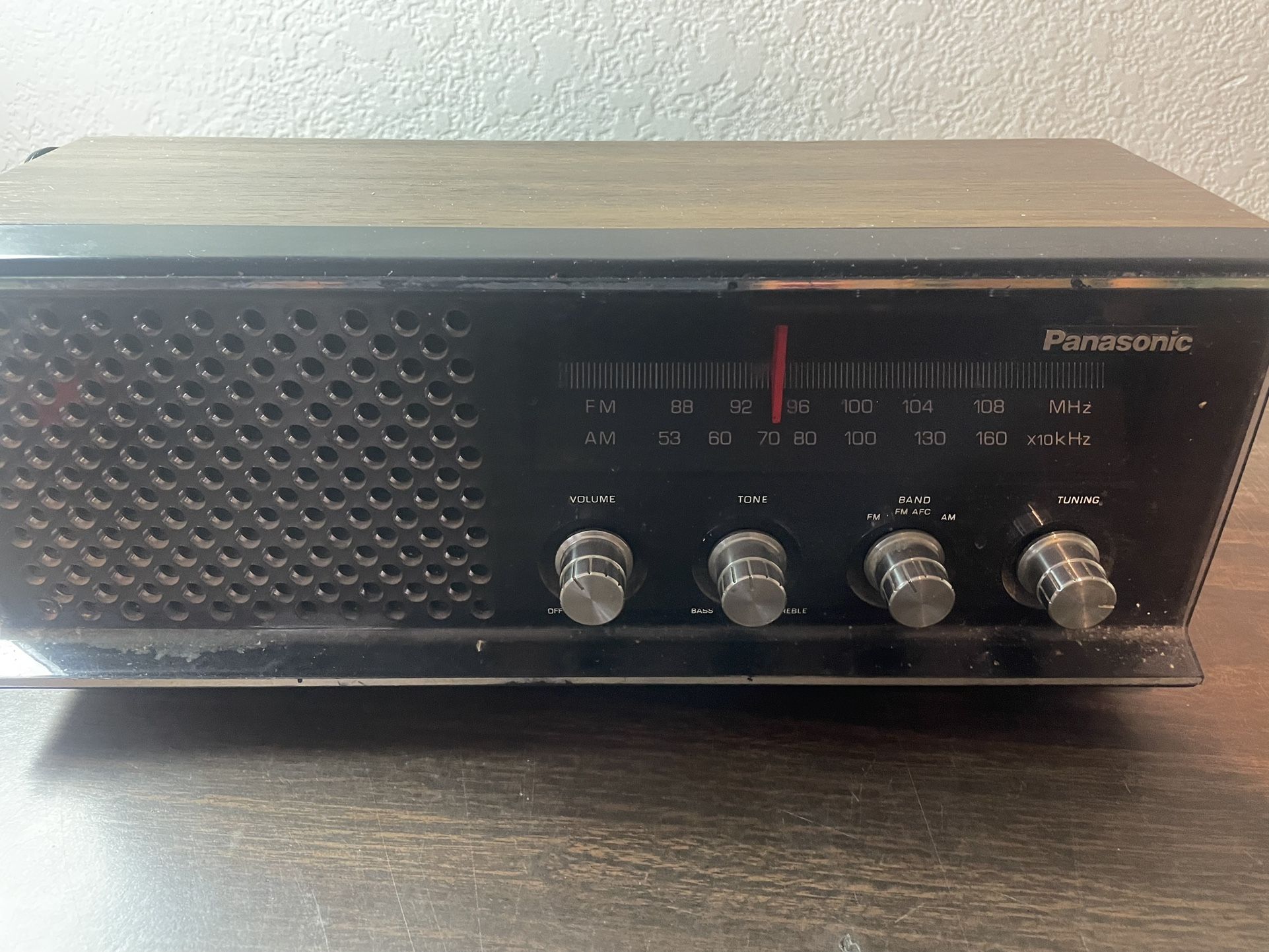 Vintage Panasonic AM-FM Tabletop Radio RE-6513 Tested and working!