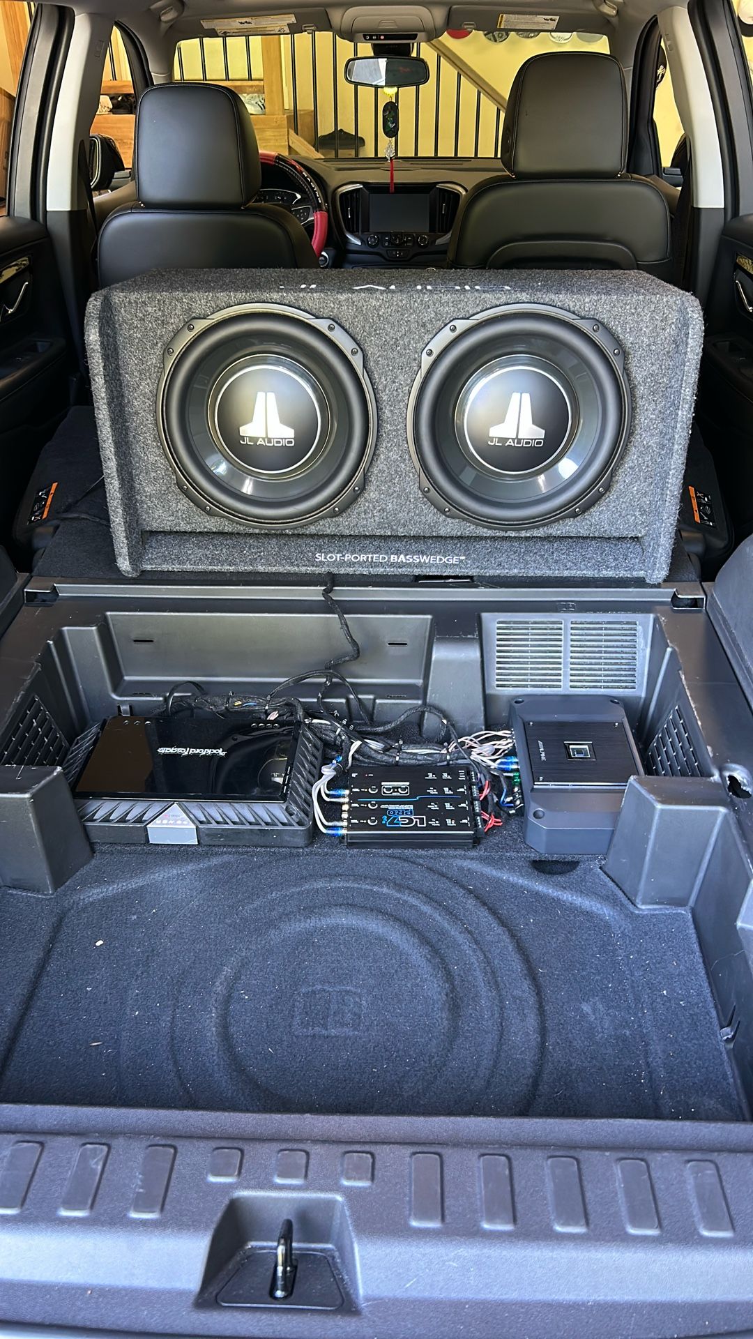 Car stereo system