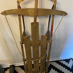 Vintage Sled 🛷