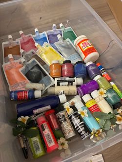 Paint, modge page and more paint