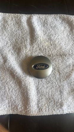 Ford center cap