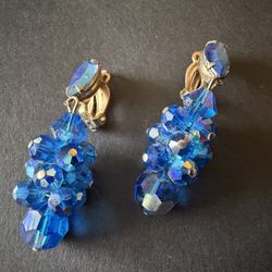 1950’s vintage  blue crystal grape cluster clip-on earrings