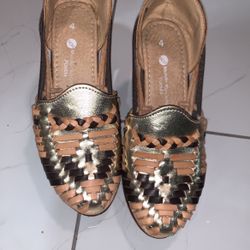 Artisenal Wedge Heel Zapatilla