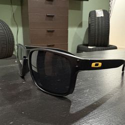 Fashion Mens Oakley Holbrook Sunglasess