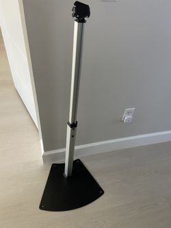 Premier Mount Single Pole Stand