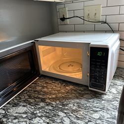 Microwave NONNEGOTIABLE 