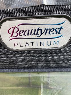 🍁queen size mattress 🍁