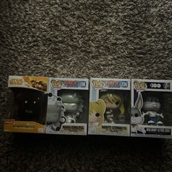 4 Funko Pops 