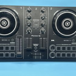Pioneer DJ 200