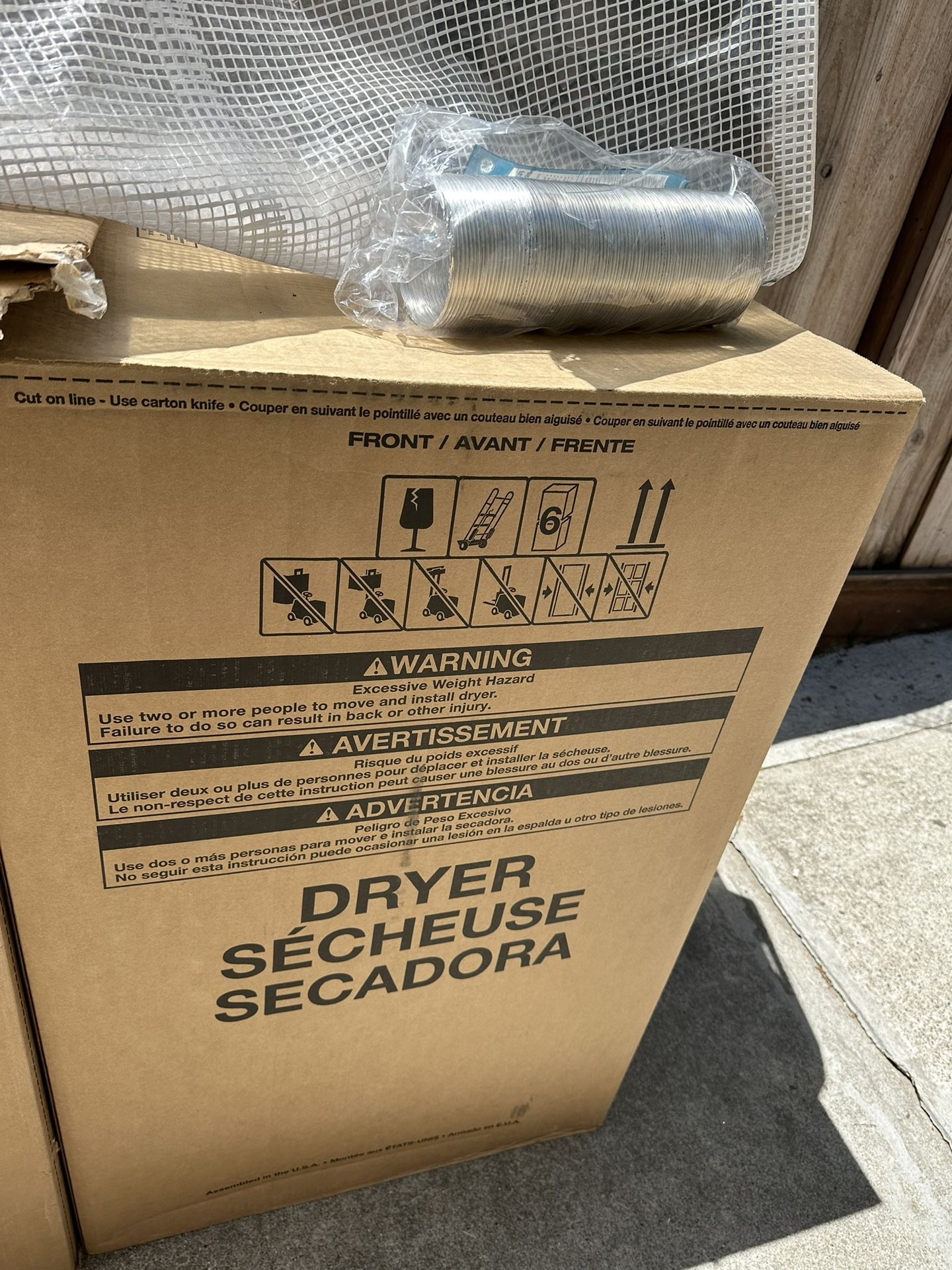 New Maytag Electric dryer With Cable Wire And Accessory