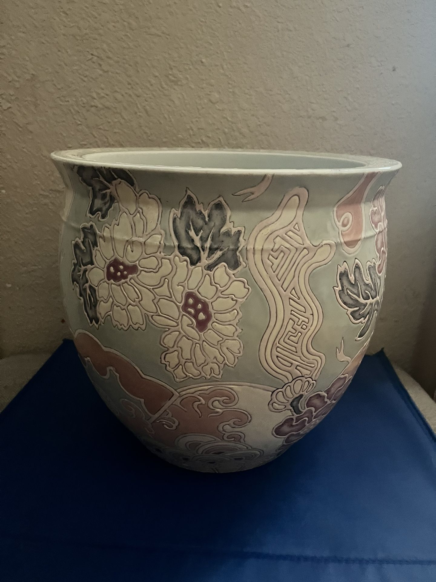 Flower pot