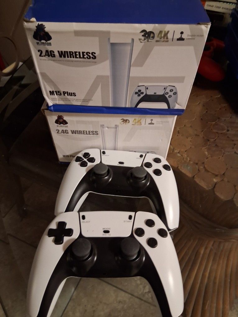 PS5 Controllers x 6