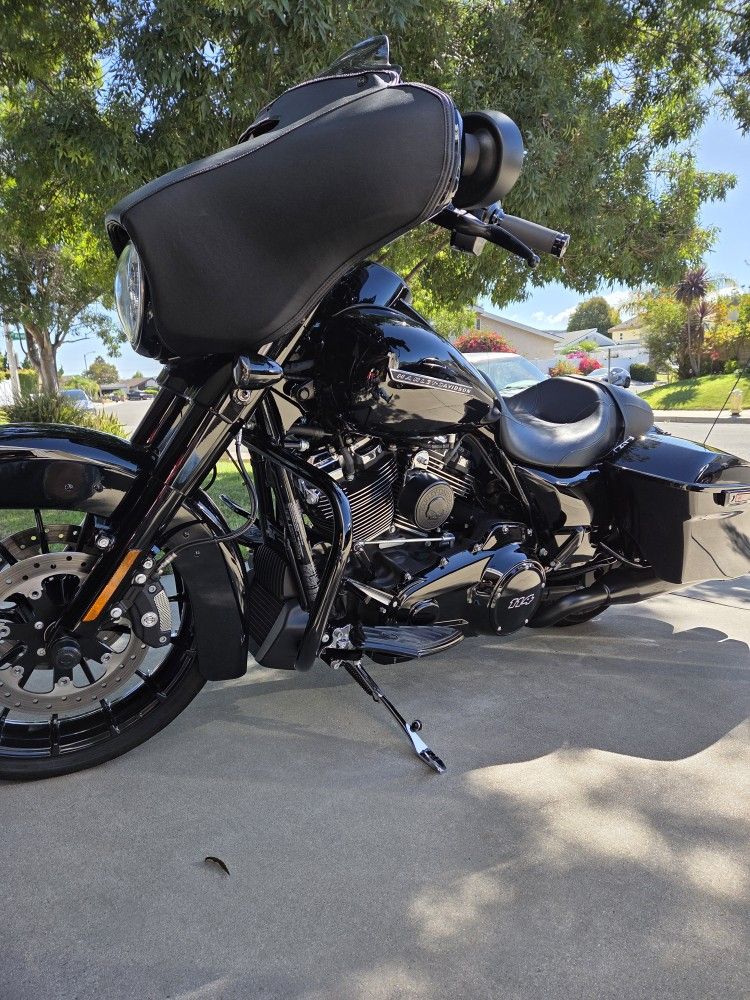 2019 Harley-Davidson Street Glide Special