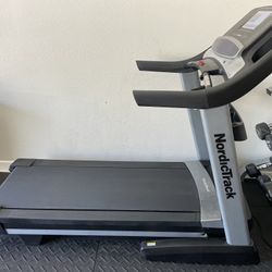 NordicTrack Commercial 1750 Treadmill Walk/Run/Jog Exercise Machine Workout Fitness Home Gym Trainer