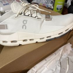 OnCloud Cloud Nova White/cream Women’s Size 10