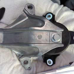 Transmission Mount
