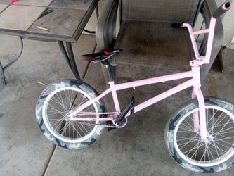 Elite BMX bike pink price is negotiable