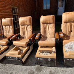 5 Professional Pedicure Chairs