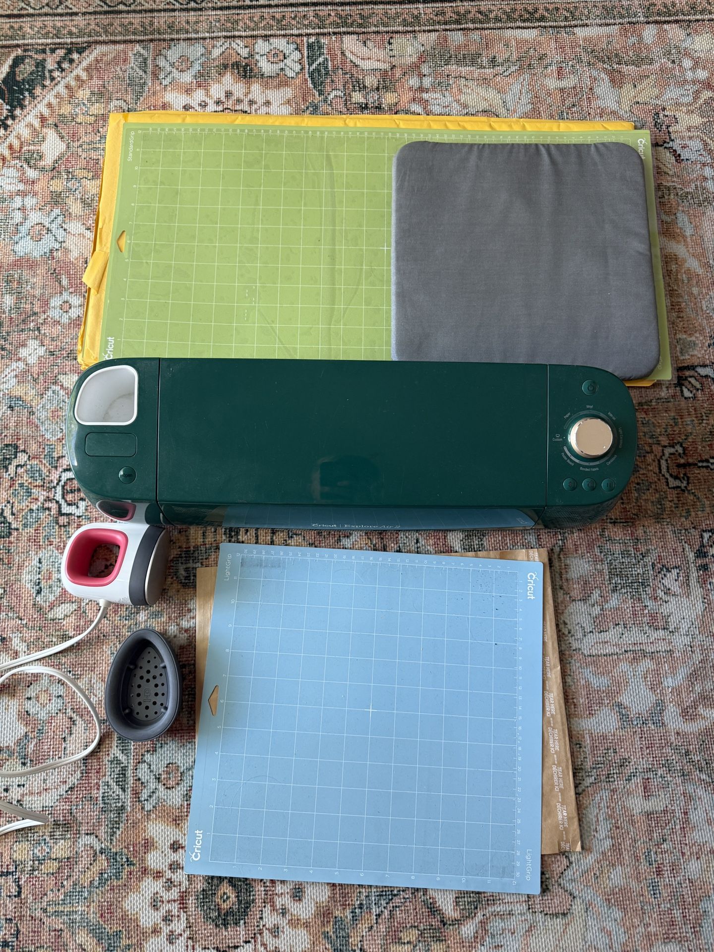 Cricut Explore Air® 2, Emerald - Cutting Machine with Easy Printables™ sensor