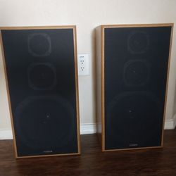 FISHER SPEAKERS, LIKE NEW