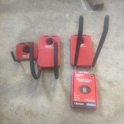 Milwaukee case and hooks